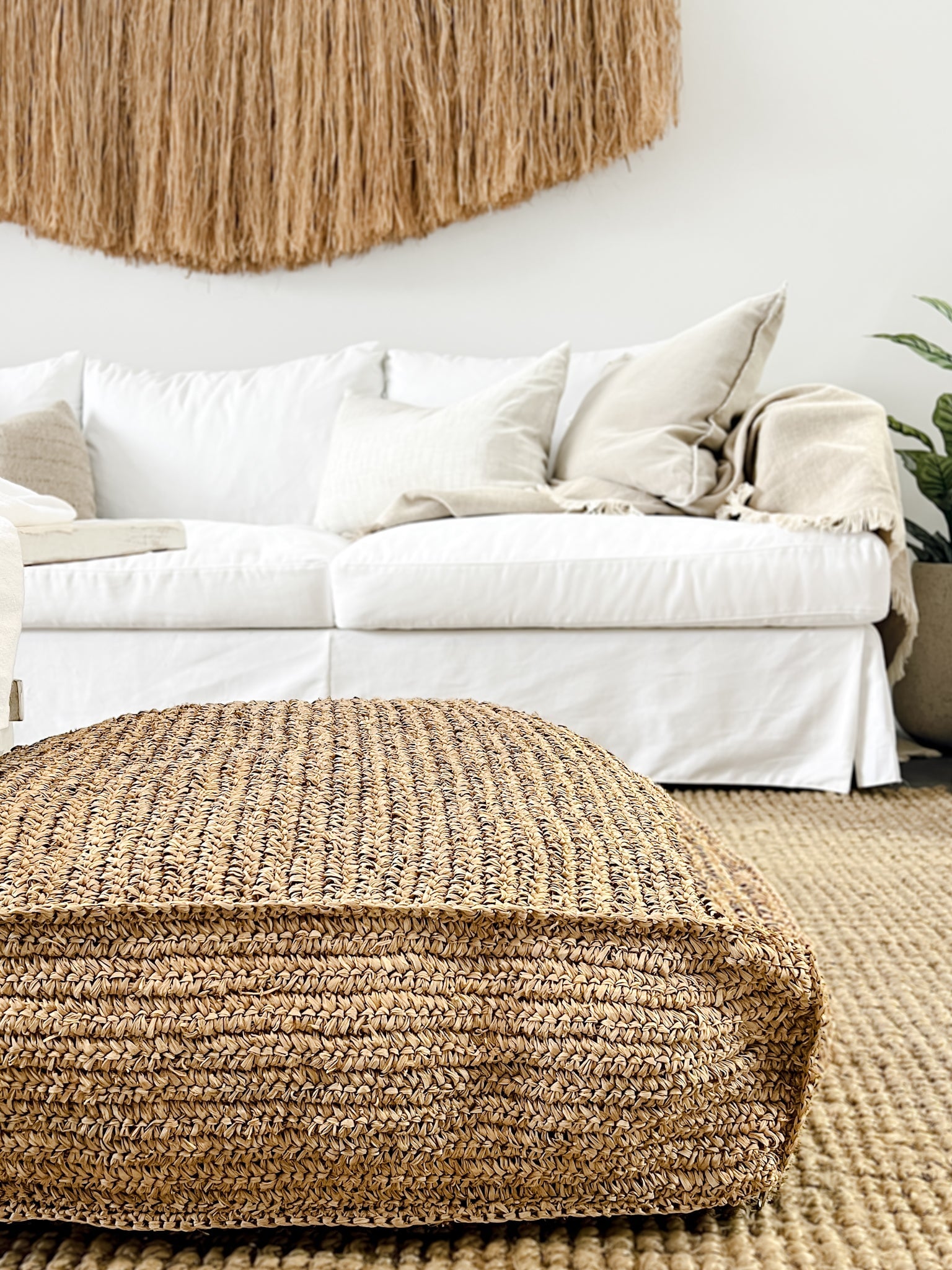 Raffia pouf outlet